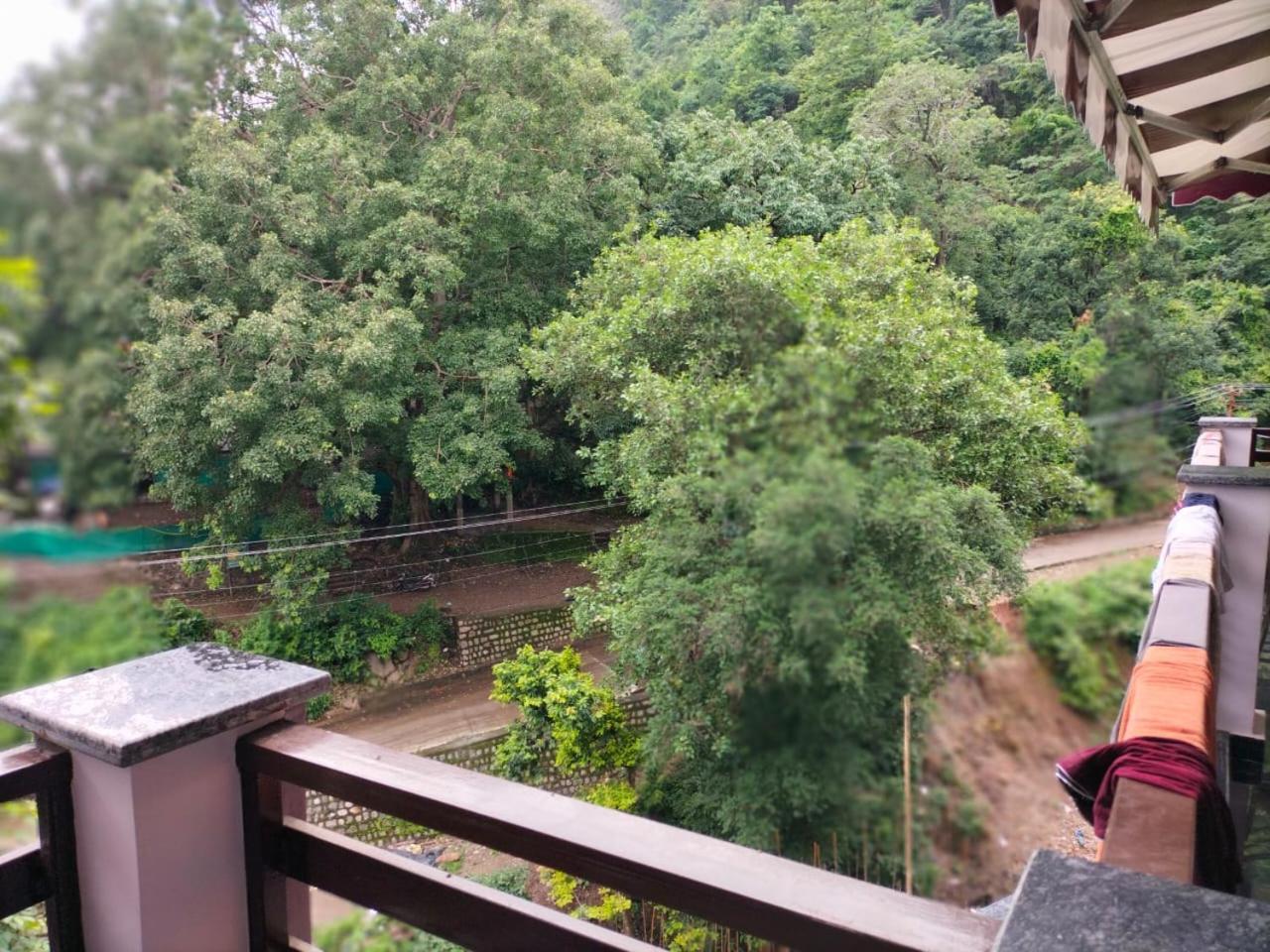 Panchakarma Retreat - Earth Roots Ayurveda Rishīkesh Exterior foto